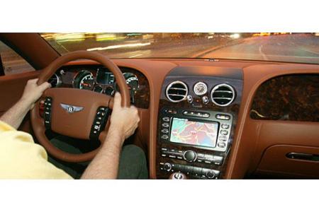 Das Interieur des Bentley ist vom Feinsten, die Ergonomie perfekt