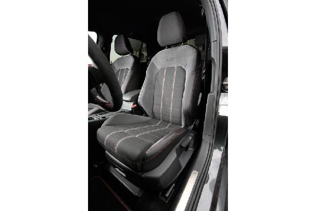 VW Golf GTI Clubsport, Fahrersitz