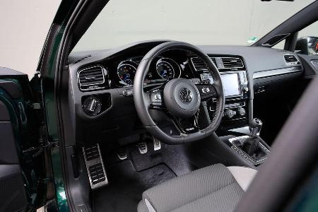 VW Golf GTI Clubsport, Cockpit