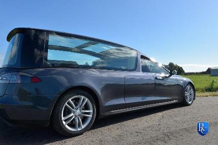 Tesla Model S Leichenwagen