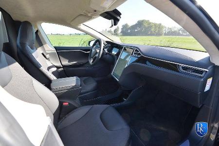 Tesla Model S Leichenwagen