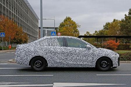 Erlkönig Opel Corsa Limousine