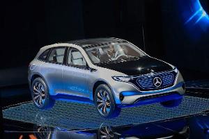 Generation Mercedes EQ Elektroauto