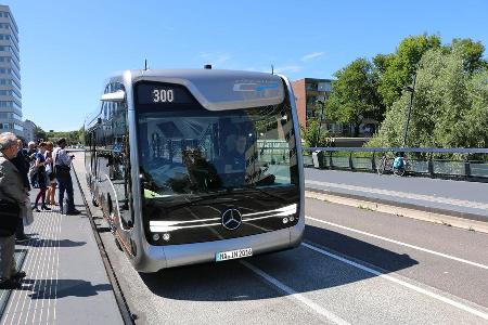Mercedes Benz Future Bus autonomes Fahren