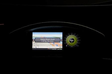 Das Navigationssystem stellt die Route auf Wunsch auf dreidimensional dar.