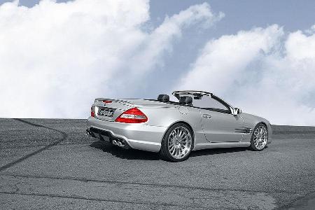 Am Heck kommen ein Diffusor und ein Spoiler zum Einsatz.