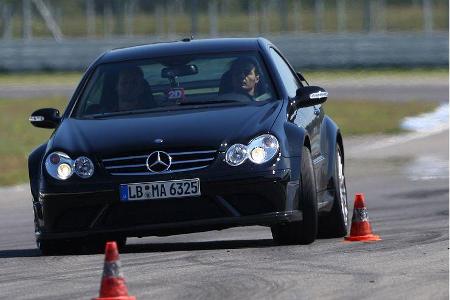 481 PS aus einem 6,3-Liter-V8 und von Null auf Tempo 100 in 4,6 s versprechen Fahrspaß auf hohem Niveau. Mit 602 Euro monatl...