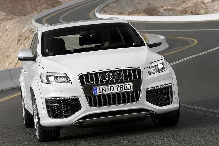 Für ganz Eilige haben die Ingolstädter den Zwölfzylinder-Diesel mit 500 PS im Regal.