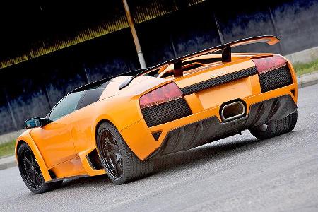 Neben der Leistungssteigerung bekommt der Italiener auch ein Breitbau-Bodykit.