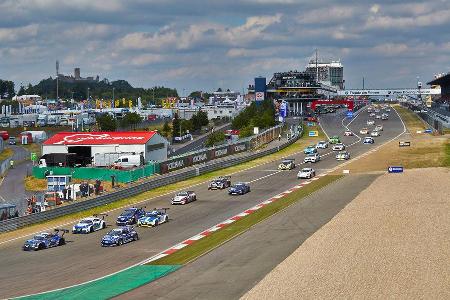 24h-Rennen Nrburgring 2014 - Startphase - Gruppe 2