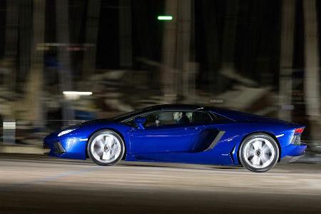 Lamborghini Aventador Roadster, Sportwagen