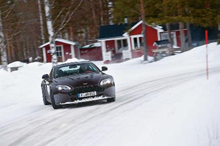 Aston Martin V12 Vantage S, Sportwagen