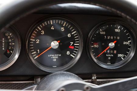 Porsche 911, Rundinstrumente