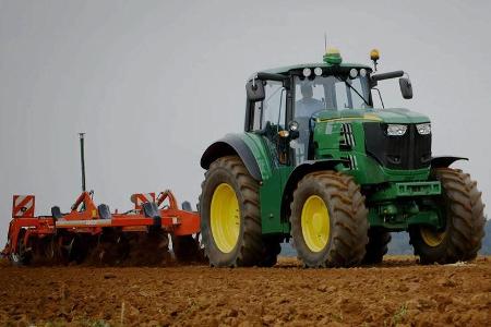 John Deere elektrischer Traktor