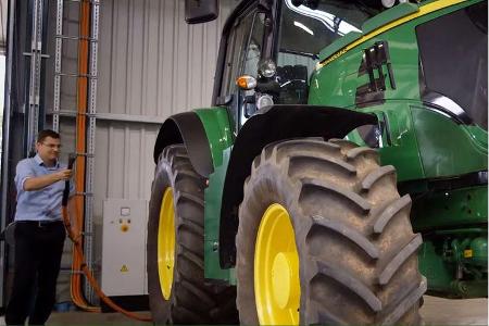 John Deere elektrischer Traktor