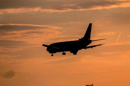 Rund 27.000 Flugzeuge rauschen täglich allein über Europa hinweg. Da ist es nicht weiter verwunderlich, dass viele einen Zus...