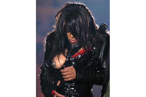 Promis mit Skandal-Outfits Janet Jackson