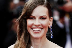 Hilary Swank ist jetzt eine verheiratete Frau