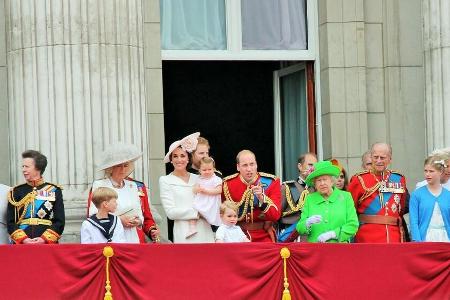 Charlotte und George bei Trooping the Colour.