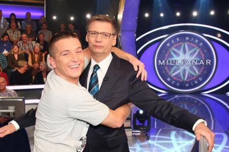 Über die 125.000 Euro bei Günther Jauch freute sich Aaron Troschke sichtlich