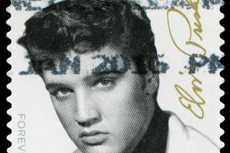 Die Haartolle war das Markenzeichen der Rock'n'Roll-Legende Elvis Presley (1935-1977). Eine Strähne davon war 2009 einem Bie...