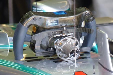 Mercedes Lenkrad 2014 - Lewis Hamilton