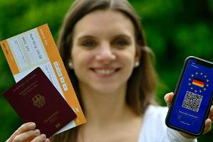 Die Hälfte der Deutschen will digitales Impfzertifikat nutzen