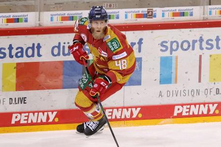 Eishockey: Eisbären verpflichten DEG-Verteidiger Jensen Eishockey: Eisbären verpflichten DEG-Verteidiger Jensen