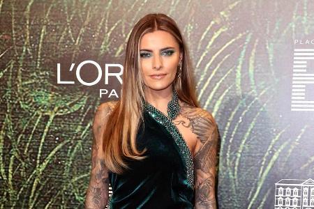 Sophia Thomalla verbringt derzeit Zeit in Griechenland.