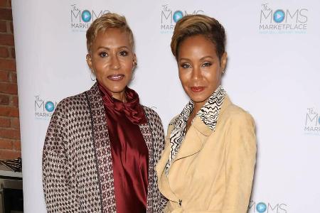 Adrienne Banfield-Norris und Jada Pinkett Smith präsentieren gemeinsam die Facebook-Watch-Show Adrienne Banfield-Norris und Jada Pinkett Smith präsentieren gemeinsam die Facebook-Watch-Show