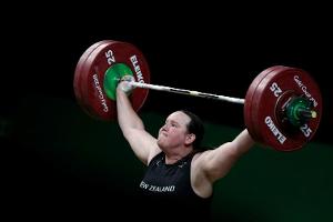 Gewichtheberin könnte erste Transgender-Athletin bei Olympia werden