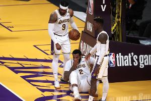 Lakers und Schröder verlieren Spiel vier - 2:2 gegen Suns