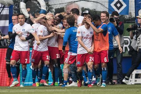 Bis zwei Minuten vor Saisonende sind die Weichen in der Millionenstadt erneut auf Relegation gestellt. Erst in der 88. Minut...