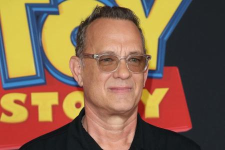 Hollywood-Star Tom Hanks infizierte sich in Australien. Dort musste er auch seine Quarantäne ab 11. März verbringen. Am 29. ...