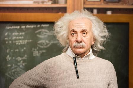 Kaum zu glauben - aber wahr: Albert Einstein half in seiner Jugend beim Zeltaufbau des Oktoberfests. Als Lehrling in der Ele...