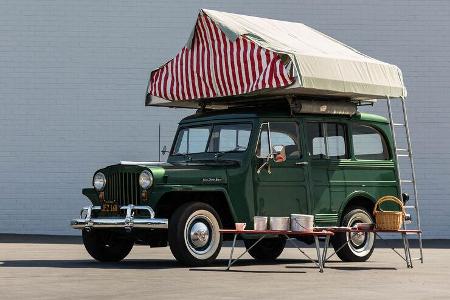 Willy's Jeep Station Wagon Camper (1948)