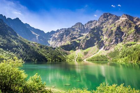 An der Grenze zwischen der Slowakei und Polen liegt das Tatra-Gebirge. Der Nationalpark hat 32 Täler, 85 Seen und einige Was...