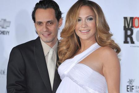 Hochschwanger mit ihren Zwillingen Max und Emme: Zusammen mit ihrem heutigen Ex-Ehemann Marc Anthony zeigte Jennifer Lopez E...