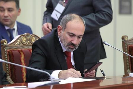 Diese Staatsoberhäupter hatten das Coronavirus: Der armenische Premierminister Nikol Pashinyan