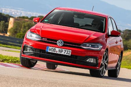 VW Polo VI GTI (2018) Fahrbericht AW 2G rot Fahraufnahme