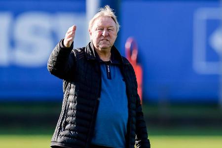 Seit dem 3. Mai 2021 liegt es an keinem Geringeren als Horst Hrubesch, die Mission Wiederaufstieg doch noch zu einem erfolgr...