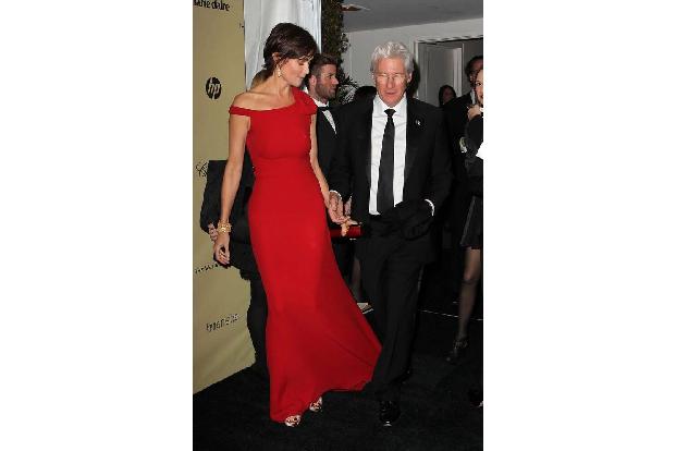 Richard Gere und Carey Lowell brauchten drei Jahre, bevor sie sich geeinigt hatten, wie sie künftig Richards Vermögen ausgeb...