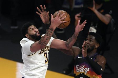 Lakers und Bulls gewinnen ohne Schröder und Theis