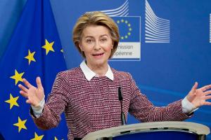 EU-Kommissionspräsidentin Ursula von der Leyen ist jetzt "stolze Oma"