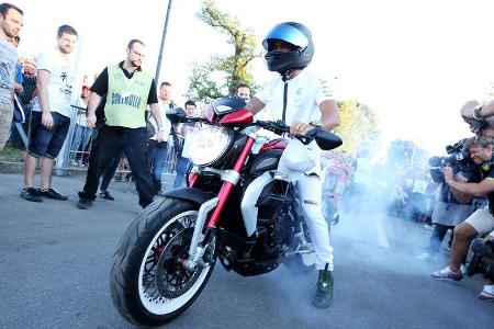 Lewis Hamilton - MV Agusta Brutale 800 Dragster RR - GP Italien 2015