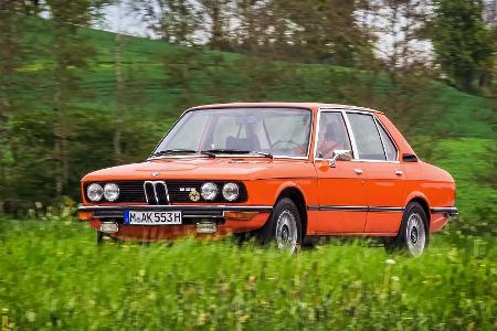 Zeitreise: Unterwegs im BMW 525 (E12) 