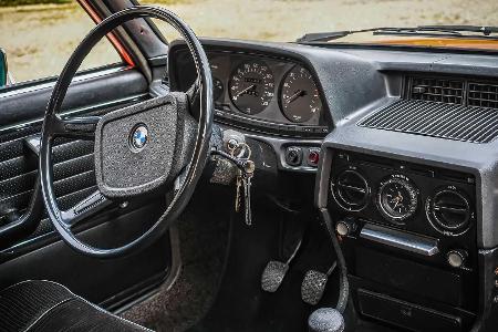 Zeitreise: Unterwegs im BMW 525 (E12) 