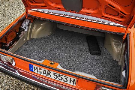 Zeitreise: Unterwegs im BMW 525 (E12) 