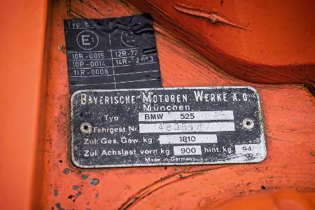 Zeitreise: Unterwegs im BMW 525 (E12) 