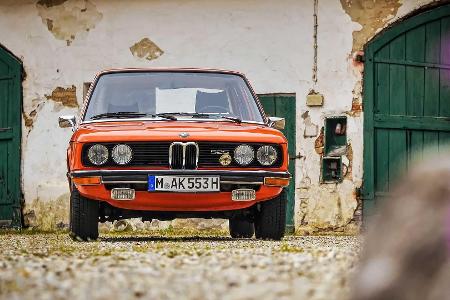 Zeitreise: Unterwegs im BMW 525 (E12) 